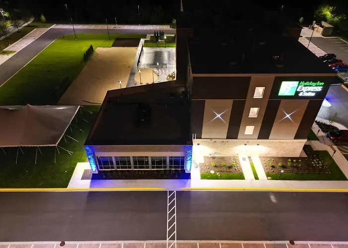 Holiday Inn Express & Suites Chicago Schaumburg By Ihg